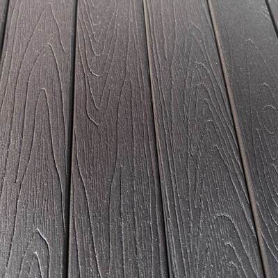 Bom preço. Tabela de madeira de plástico dimensionalmente estável sem deformação com perforação de serração fácil para projeto de móveis DIY on-line