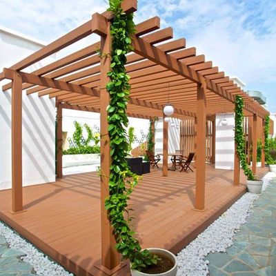 Bom preço. Pergola de madeira plástica composta personalizada WPC baixa manutenção on-line